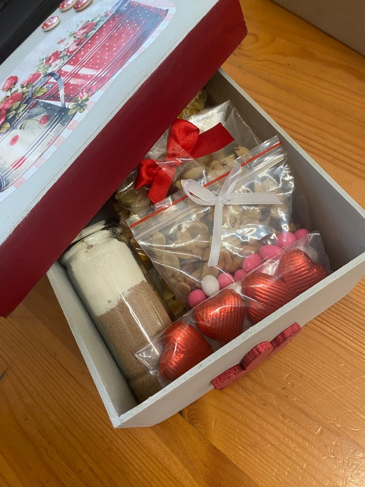 Sweet Escape Gift Box